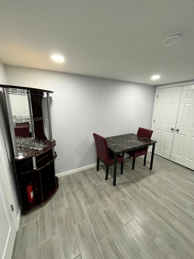 Airport Xpress Guestrooms Philadelphia Exterior photo