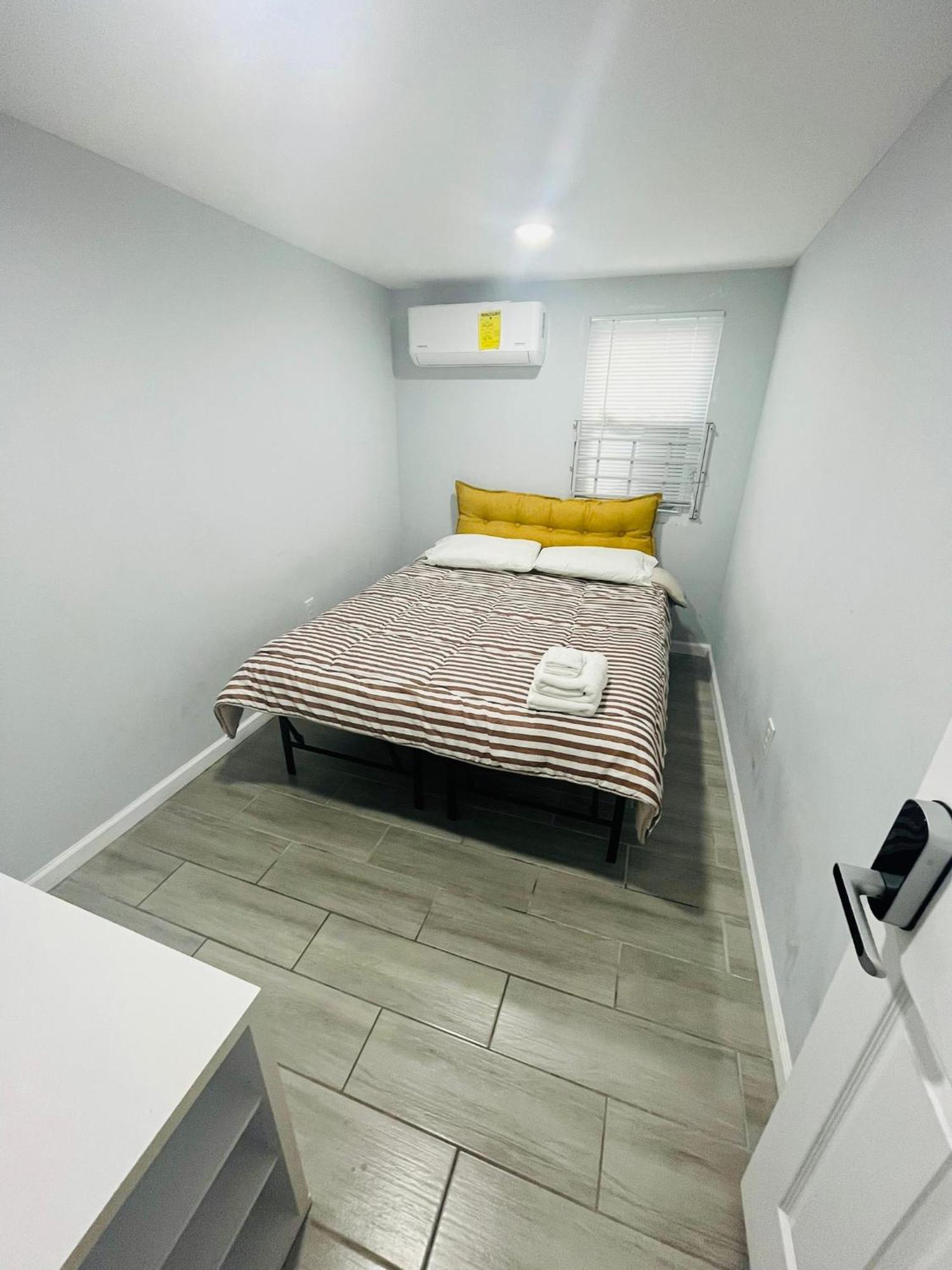 Airport Xpress Guestrooms Philadelphia Exterior photo
