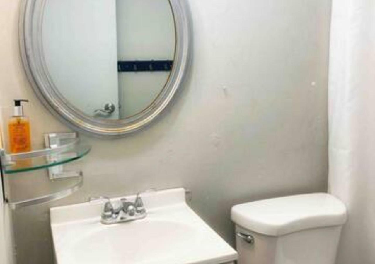 Airport Xpress Guestrooms Philadelphia Exterior photo